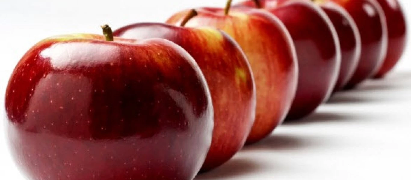 Μήλα: Τέσσερα σημαντικά οφέλη για την επιδερμίδα σας